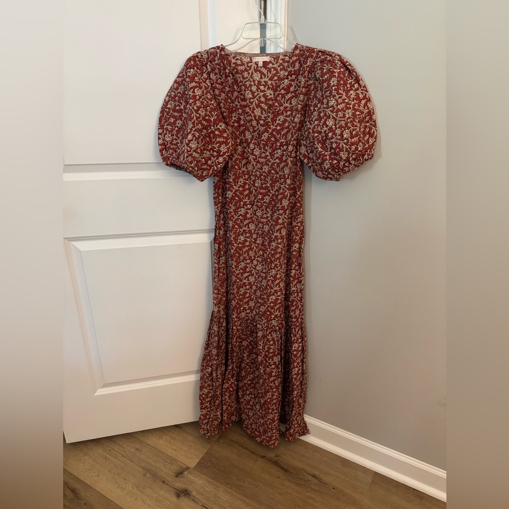 Rust Floral Puff-Sleeve Maxi Dress with V-Neck